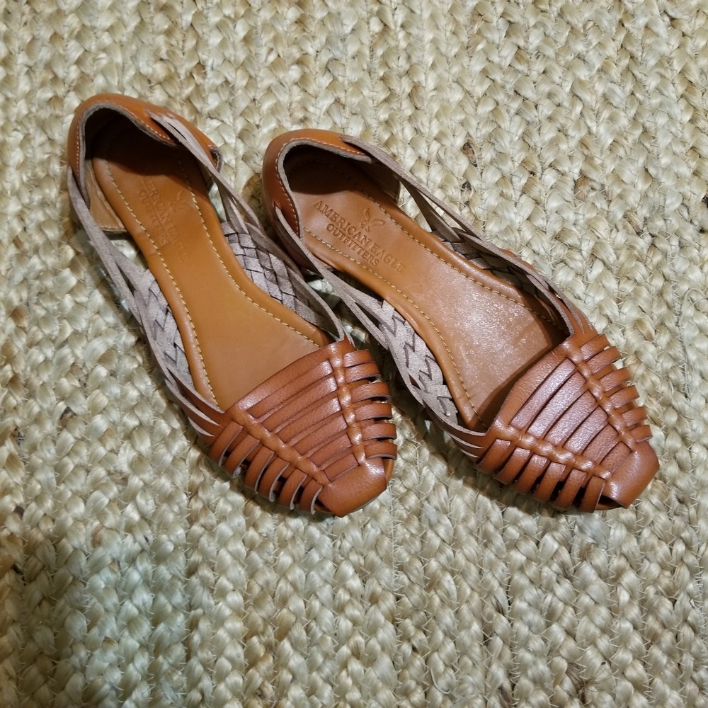 American Eagle shoes, brown leather, size 5